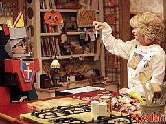 The Goldbergs: 2x05 Family Takes Care of Beverly - zdjęcia promocyjne