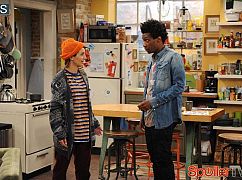 Mulaney: 1x05 In the Name of the Mother, and the Son and the Holy Andre - zdjęcia promocyjne