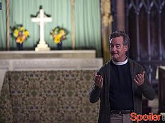 The Mysteries of Laura: 1x09 The Mystery of the Dysfunctional Dynasty - zdjęcia promocyjne
