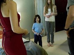 Girlfriends’ Guide to Divorce: 1x01 Rule #23: Never Lie To The Kids - zdjęcia promocyjne