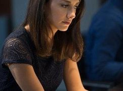 State of Affairs: 1x02 Secrets & Lies - zdjęcia promocyjne