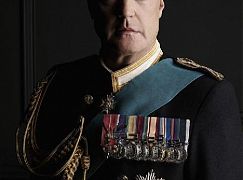 Zdjecia promocyjne obsady 1 sezonu serialu The Royals
