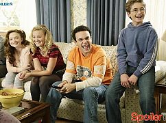 The Goldbergs: 2x10 DannyDonnieJoeJonJordan - zdjęcia promocyjne