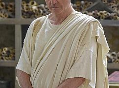 Zdjęcia promocyjne obsady 1 sezonu serialu The Dovekeepers