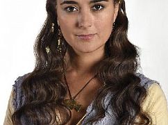 Zdjęcia promocyjne obsady 1 sezonu serialu The Dovekeepers