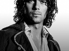 Zdjęcia promocyjne obsady 2 sezonu serialu Black Sails