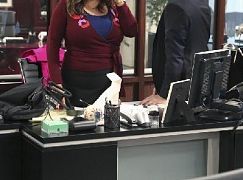 Cristela: 1x13 Mexican Mona Lisa - zdjęcia promocyjne