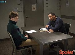 The Mysteries of Laura: 1x13 The Mystery of the Deemed Dealer - zdjęcia promocyjne