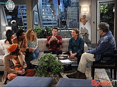 Mulaney: 1x13 Life is a Series of Different Apartments - zdjęcia promocyjne