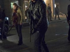 Arrow: 3x12 Uprising - zdjęcia promocyjne