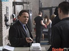 Person of Interest: 4x15 Q & A - zdjęcia promocyjne