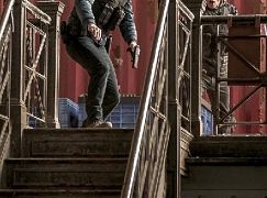 Chicago PD: 2x16 What Puts You On That Ledge - zdjęcia promocyjne