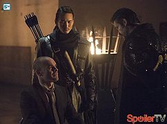 Arrow: 3x18 Public Enemy - zdjęcia promocyjne