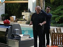 Współczesna rodzina: 6x19 Grill, Interrupted - zdjęcia promocyjne