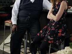 Undateable: 2x03 An Imaginary Torch Walks Into A Bar - zdjęcia promocyjne