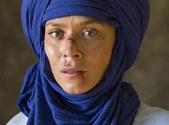 American Odyssey: 1x01 Gone Elvis - zdjęcia promocyjne