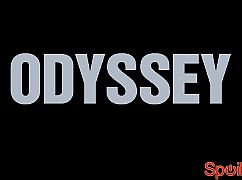 Plakaty promocyjne 1 sezonu serialu American Odyssey