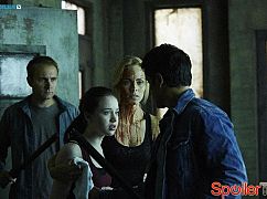 Bitten: 2x05 Rabbit Hole - zdjęcia promocyjne