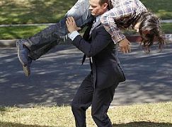 Battle Creek: 1x05 Old Flames - zdjęcia promocyjne