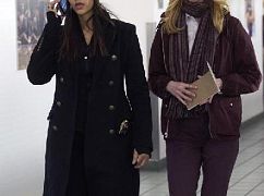 The Mysteries of Laura: 1x19 The Mystery of the Dodgy Draft - zdjęcia promocyjne