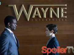 Gotham: 1x21 The Anvil or the Hammer - zdjęcia promocyjne