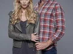 Zdjęcia promocyjne obsady 2 sezonu serialu Bitten