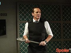 Agenci TARCZY: 2x21 S.O.S. - Part I - zdjęcia promocyjne