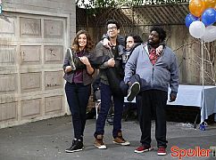 Undateable: 2x09 An Angry Judge Walks Into a Bar - zdjęcia promocyjne