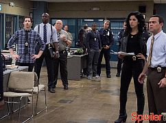 Brooklyn Nine-Nine: 2x23 Johnny and Dora - zdjęcia promocyjne