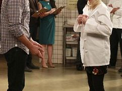 Young and Hungry: 2x10 Young & Part Two - zdjęcia promocyjne
