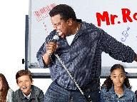 Plakaty promocyjne 1 sezonu serialu Mr. Robinson