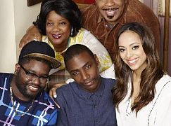 Zdjecia promocyjne obsady 1 sezonu serialu The Carmichael Show