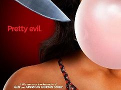 Plakaty promocyjne 1 sezonu serialu Scream Queens