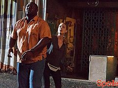 Zoo: 1x05 Blame it on Leo - zdjęcia promocyjne