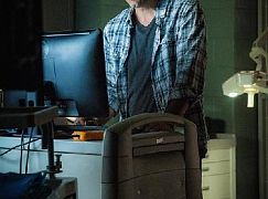 Zoo: 1x07 Sleuths - zdjęcia promocyjne