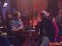 Married: 2x04 Koreatown - zdjęcia promocyjne