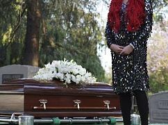 Chasing Life: 2x08 The Ghost In You - zdjęcia promocyjne