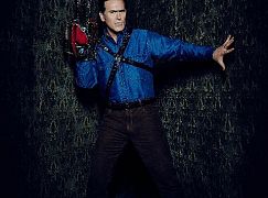 Zdjęcia promocyjne obsady 1 sezonu serialu Ash Vs. Evil Dead