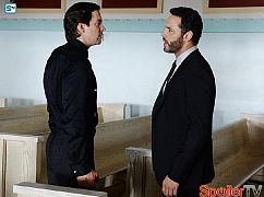 Graceland: 3x12 Dog Catches Car - zdjęcia promocyjne