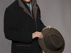 Zdjęcia promocyjne obsady 1 sezonu serialu Blood and Oil