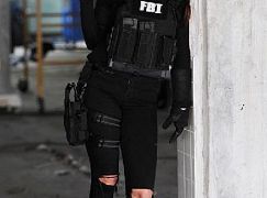 Graceland: 3x13 Retrospective Falsification - zdjęcia promocyjne