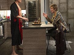 Sex&Drugs&Rock&Roll: 1x09 Take My Picture By The Pool - zdjęcia promocyjne