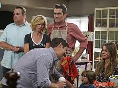 Współczesna rodzina: 7x01 Summer Lovin' - zdjęcia promocyjne