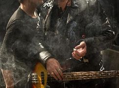Sex&Drugs&Rock&Roll: 1x10 Because We're Legion - zdjęcia promocyjne