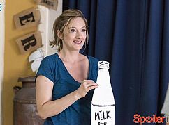 Married: 2x13 The Waiter - zdjęcia promocyjne