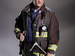 Zdjęcia promocyjne obsady 4 sezonu serialu Chicago Fire