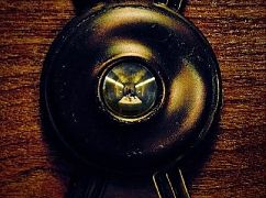Plakaty promocyjne 5 sezonu serialu American Horror Story