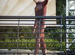 The Flash: 2x01 The Man Who Saved Central City - zdjęcia promocyjne