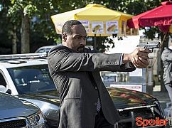The Flash: 2x01 The Man Who Saved Central City - zdjęcia promocyjne