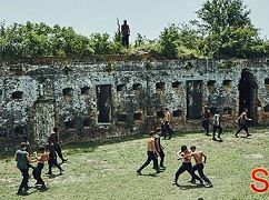 Zdjęcia promocyjne 1 sezonu serialu Into the Badlands